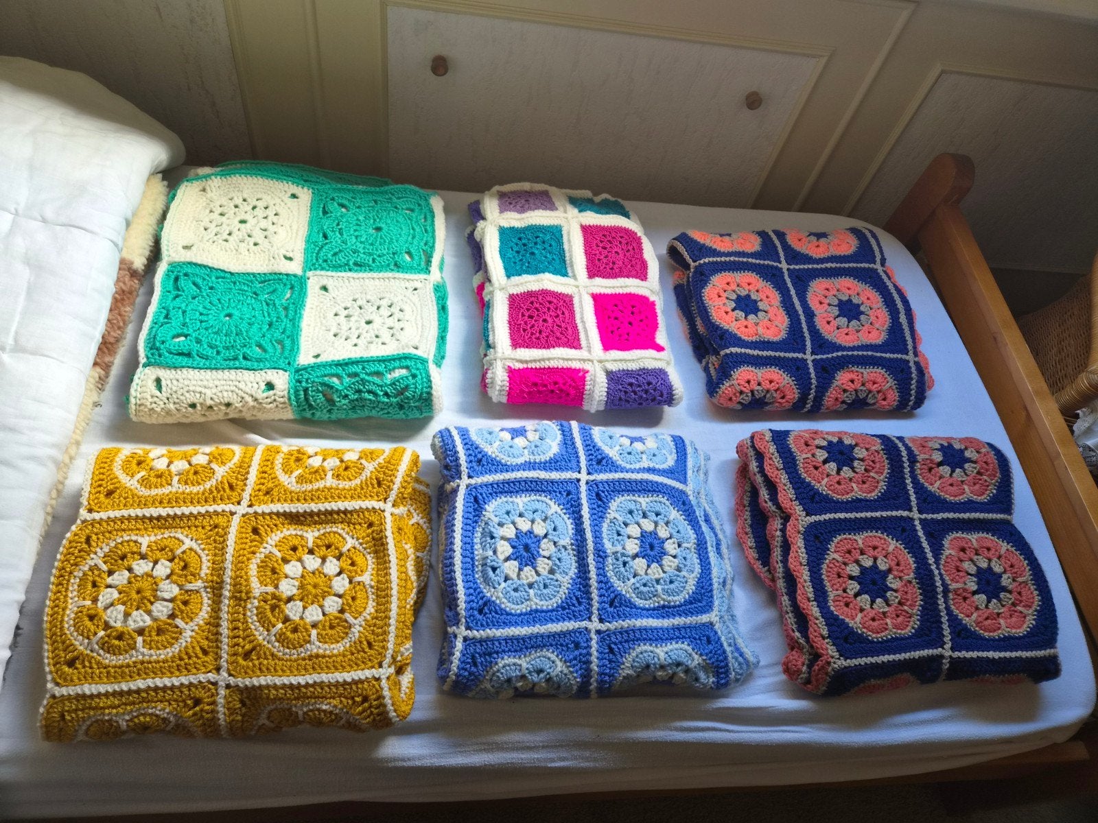 Mooie handgemaakte gehaakte dekentjes - diverse kleuren, Huis en Inrichting, 100 tot 150 cm, Gehaakt, Granny Square, Handgemaakt