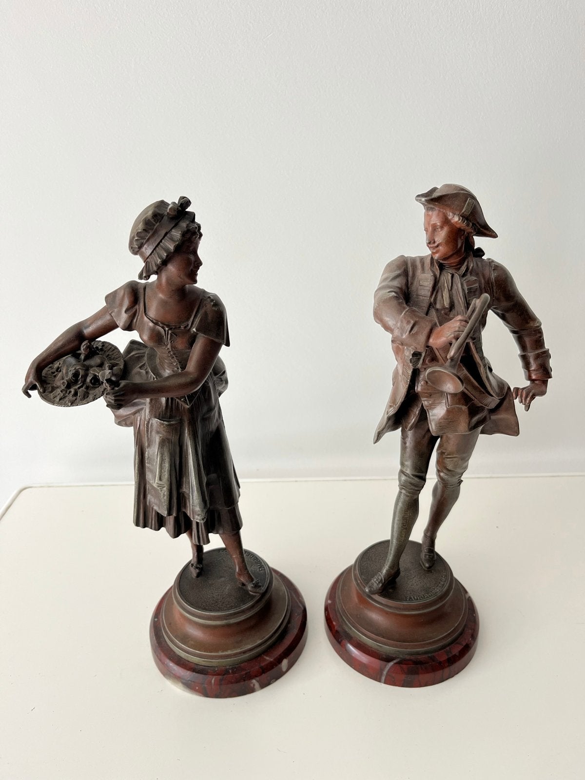 Prachtig bronzen beeld van Faure de Broussé - Man en Vrouw, Ophalen, Groep mensen, 20 - 50 cm, Op sokkel