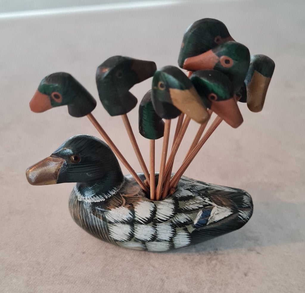 Eend met bijbehorende cocktailprikkers, Ophalen of Verzenden, Gebruikt