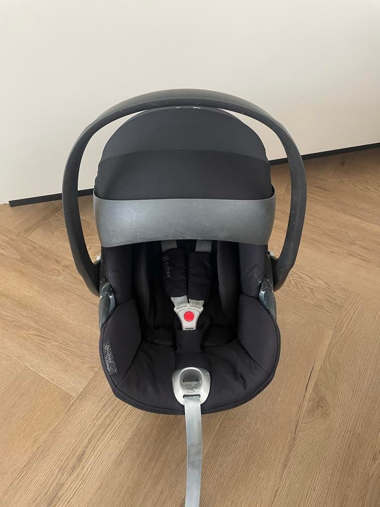 Cybex Cloud i-size/Deep Black-black maxi cosi, Autogordel, Slaapstand, Zo goed als nieuw, 0 t/m 13 kg