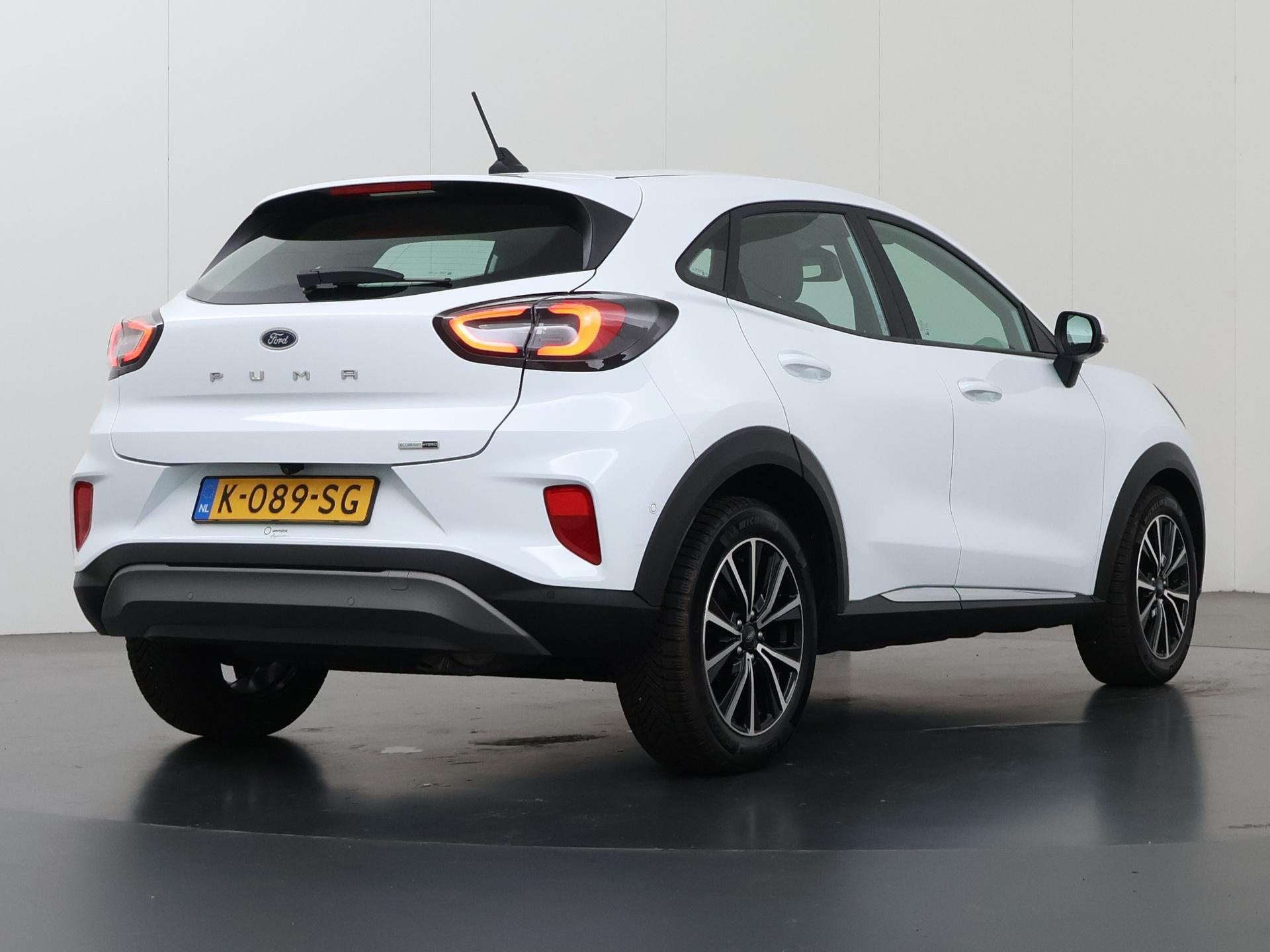 Foto 2 van Ford Puma 1.0 EcoBoost Hybrid Titanium | Winterpakket | Crui