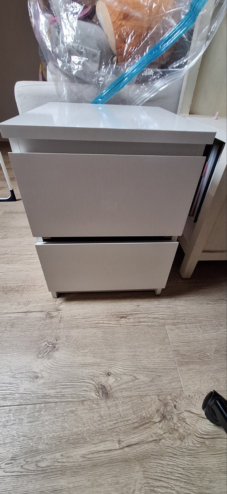Nachtkastje met 2 lades, Ophalen, Kunststof, Gebruikt, 1 of 2 laden