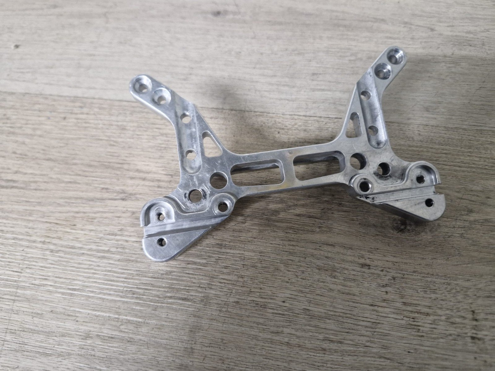 fg aluminium achter vlinder, Benzine, Ophalen of Verzenden, Zo goed als nieuw, Onderdeel