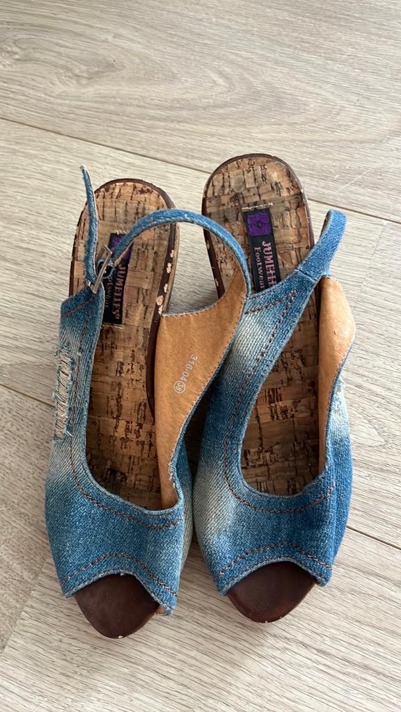Schoen spijkerstof met kurk 38, Schoenen met lage hakken, Blauw, Ophalen of Verzenden, Gedragen