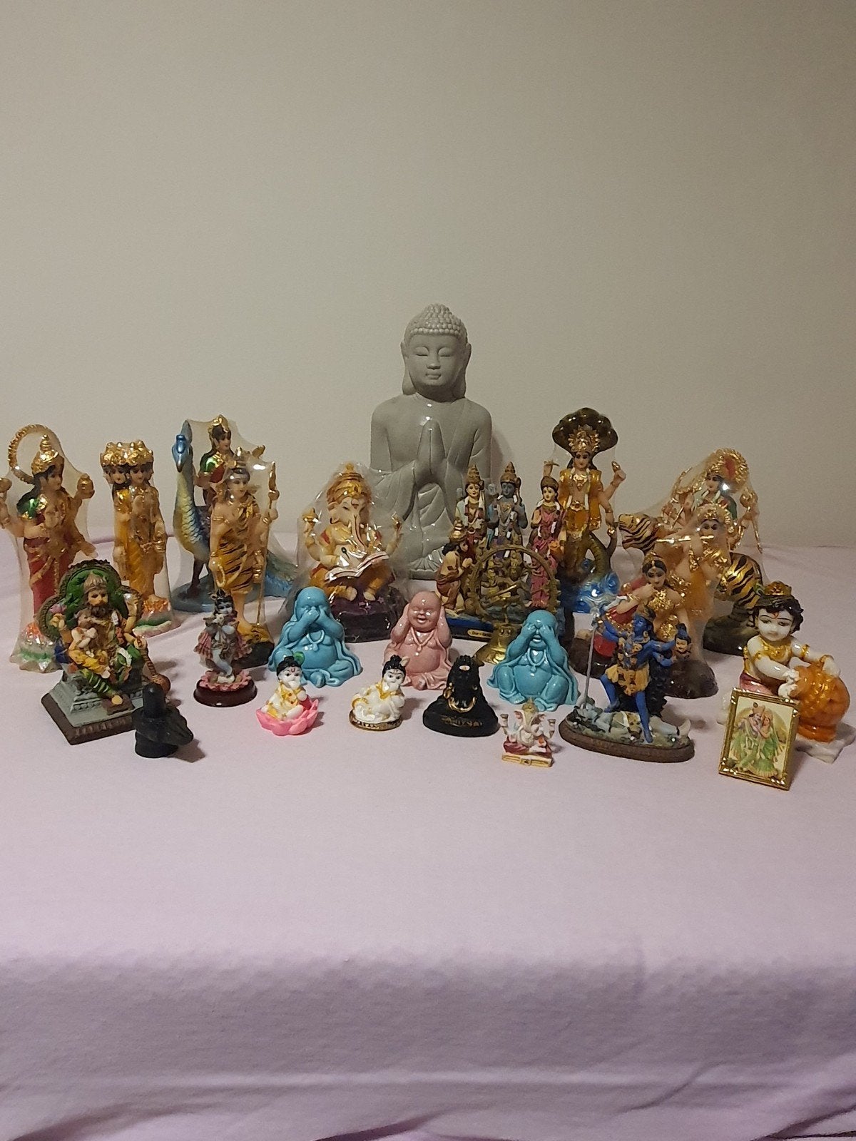 Verschillende beelden/murti's, Ophalen