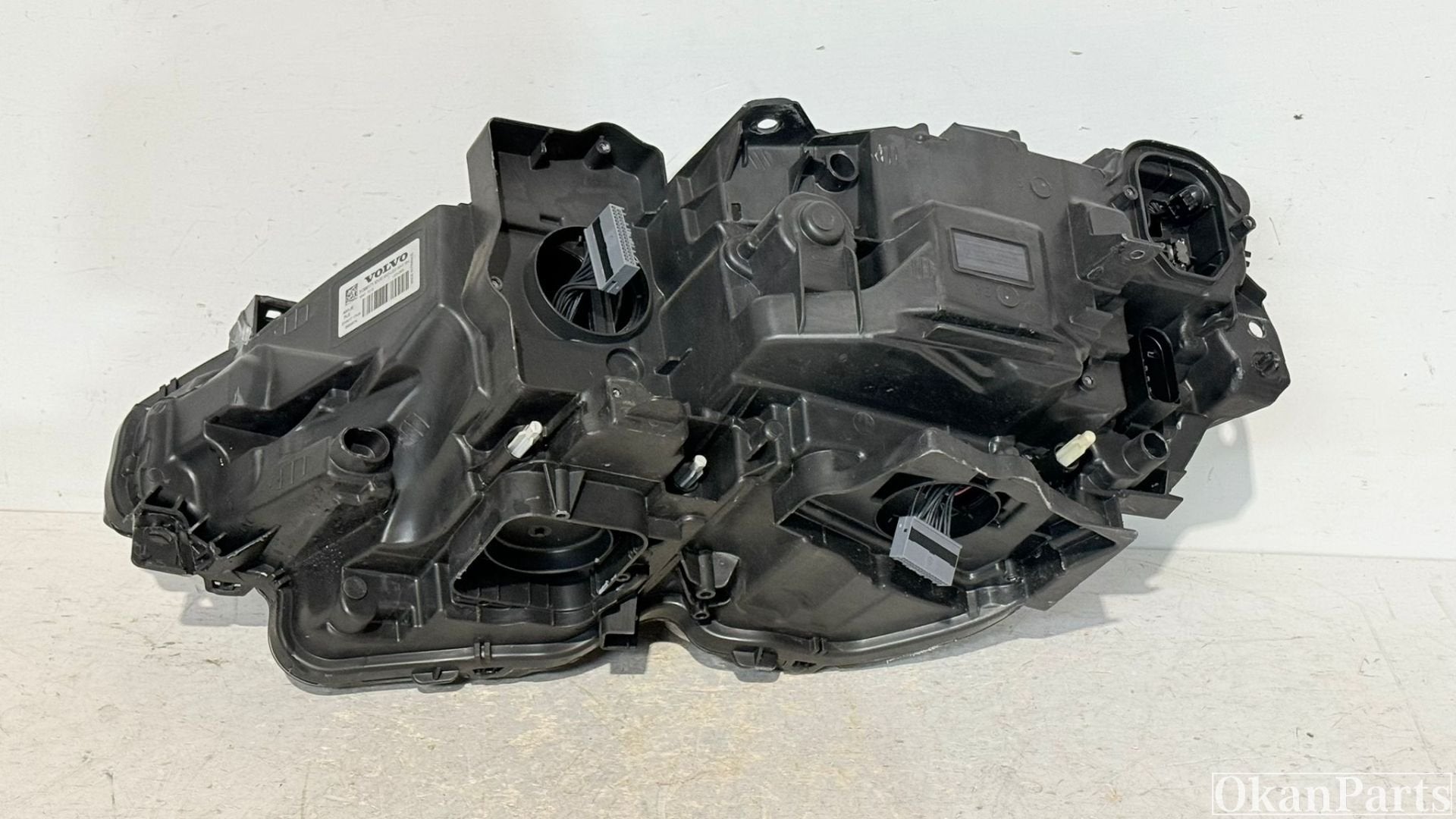 Volvo V90 S90 II LED rechter koplamp rechts 31386171, Gebruikt, Gunnar Engellaus vag 8
405 31  Gothenburg, SE, Info@volvocars.com
