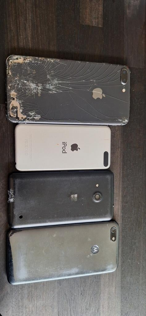 Partij 4x oude niet werkende telefoons voor onderdelen!, Ophalen of Verzenden, Klassiek of Candybar, Zonder simlock, Niet werkend