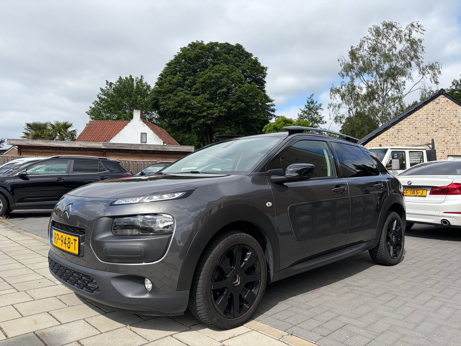 Citroën C4 Cactus 1.2 2018 Airco Camera Navi PDC CCT Nap, Auto's, Citroën, Voorwielaandrijving, 40 €/maand, 1199 cc, 995 kg