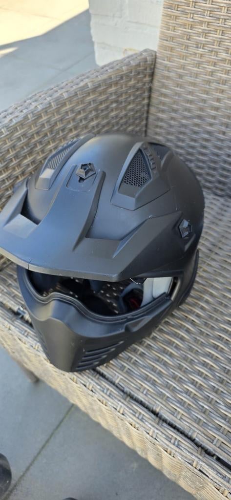 2  Helm  serieus Bieden, Ophalen, Zo goed als nieuw, Benzine, Overige modellen