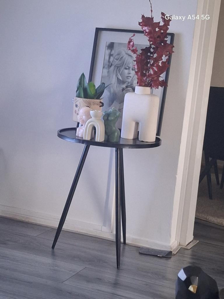 Zwart metalen bijzettafel van Karwei, Ophalen of Verzenden