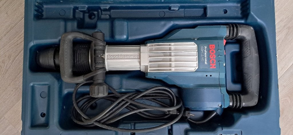 Breekhamer Bosch - 1,7kW, Ophalen of Verzenden, Zo goed als nieuw, 600 watt of meer, Boor- en/of Breekhamer