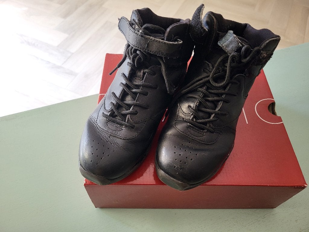 Capezio danssneakers 40,5, Ophalen of Verzenden, Gebruikt, Schoenen