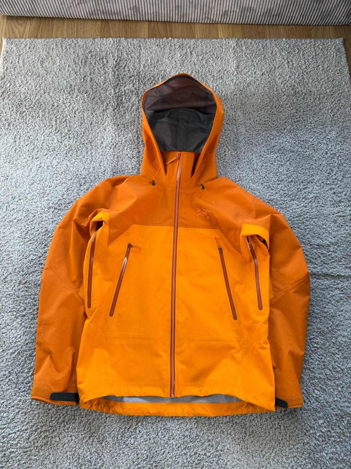 Arc'teryx Beta AR Jacket Heren - Oranje - Maat M, Ophalen of Verzenden, Zo goed als nieuw, Maat 48/50 (M), Oranje