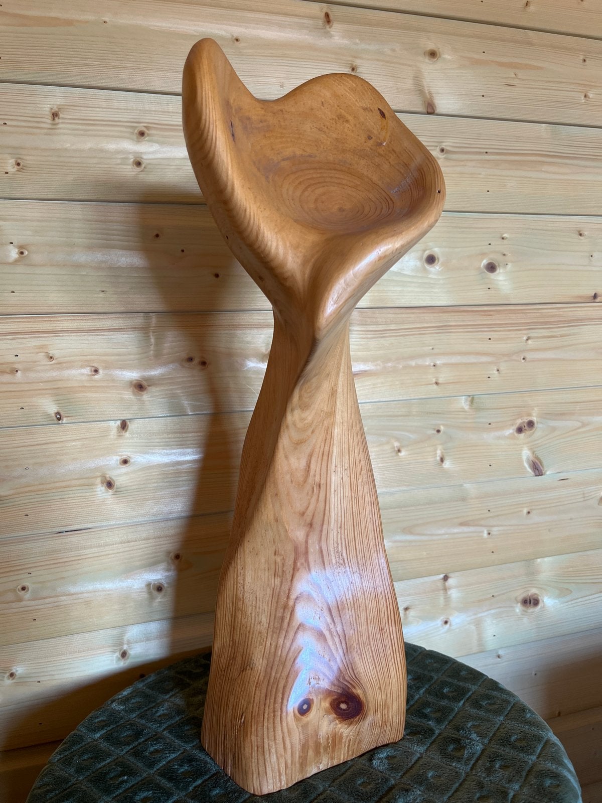 Abstracte houten sculptuur - Handgemaakt kunstwerk, Antiek en Kunst, Kunst | Beelden en Houtsnijwerken, Handgemaakt, Beeld, Bruin