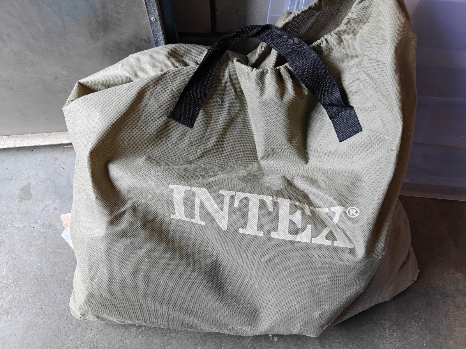Intex 2-persoons hoog luchtbed met ingebouwde pomp, Ophalen of Verzenden