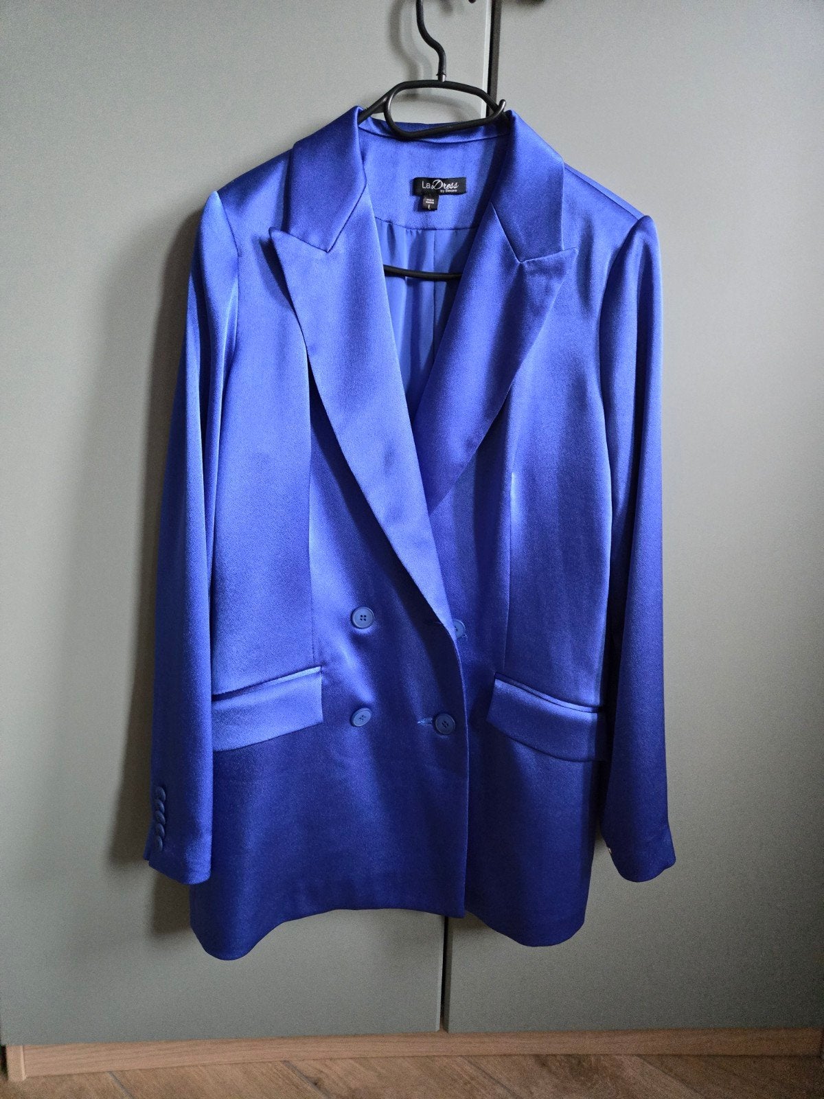 Ladress blauw satijnen pak - Jasje Geneva L, Broek Seoul XL, Ophalen of Verzenden
