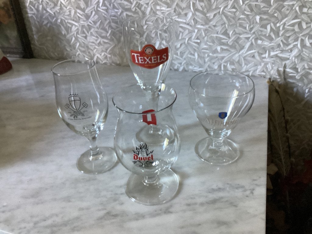 4 bierglazen, Ophalen, Zo goed als nieuw, Glas of Glazen, Overige merken