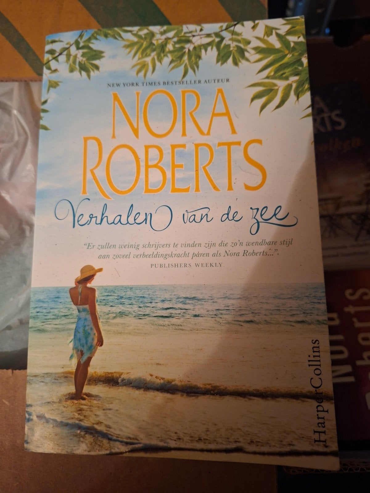 Nora Roberts - Verhalen van de zee (special), Ophalen of Verzenden, Zo goed als nieuw, Nora Roberts