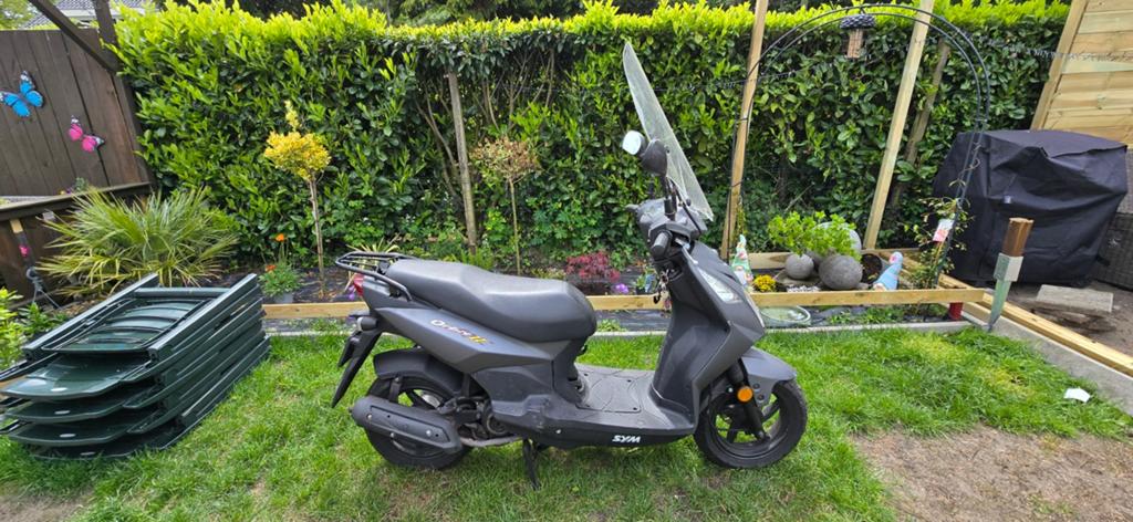 Nette snor scooter., Fietsen en Brommers, Ophalen, Gebruikt, Benzine, Overige merken