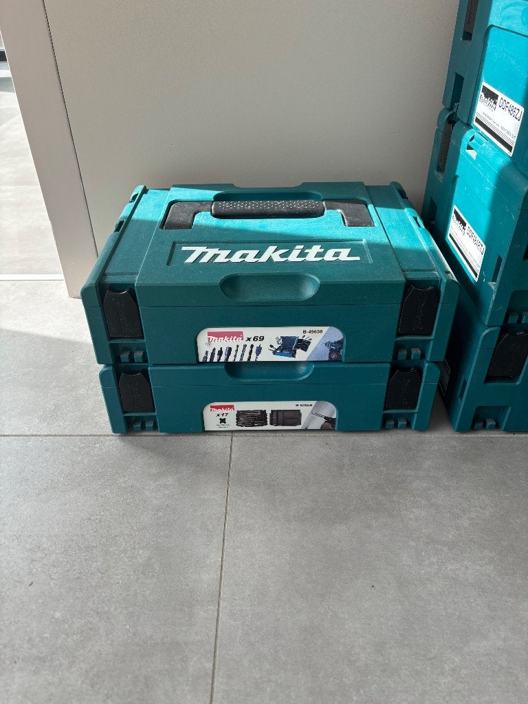 Foto 4 van 5x lege makita mbox (2x nr.1 en 3x nr.2)