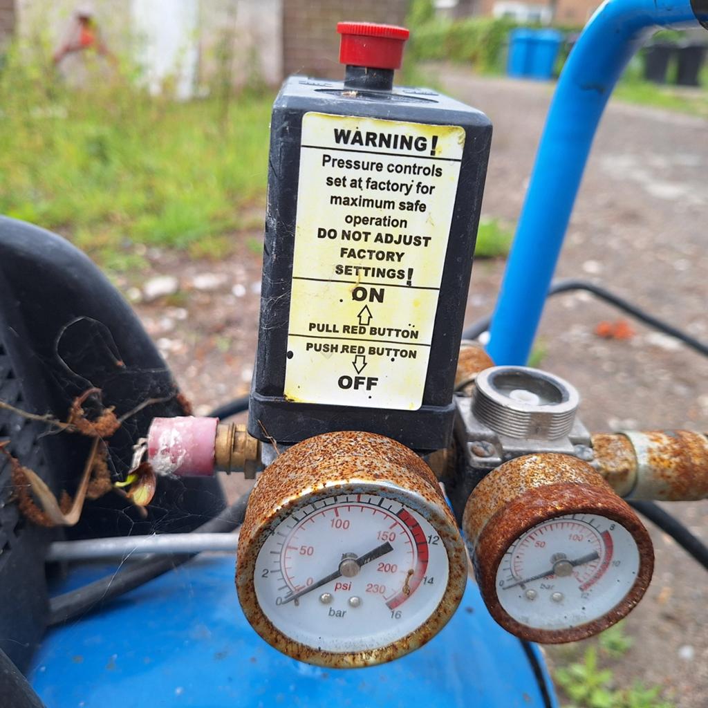 Airpress Luchtcompressor HLO 215/25 - Gebruikt, Doe-het-zelf en Verbouw, Compressors, 25 tot 100 liter, Ophalen of Verzenden, Gebruikt