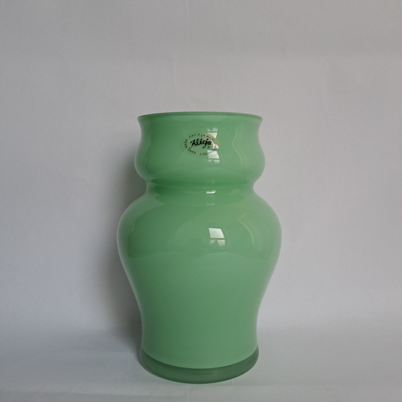 Handgemaakte opaline mintgroene vaas, Alicja Polen, Handgemaakt, Ophalen of Verzenden, Groen, 17 cm
