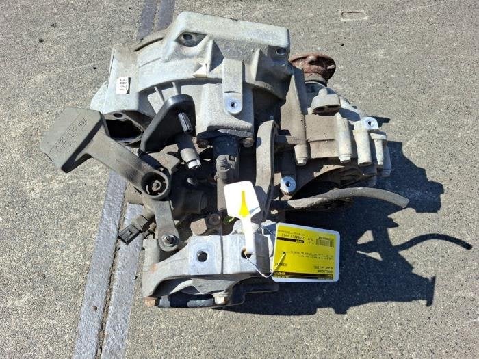 Versnellingsbak van een Volkswagen Caddy, Auto-onderdelen, Gebruikt, -, -, -