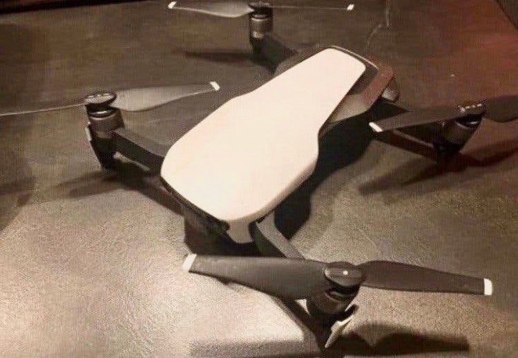 DJI Mavic Air (Drone only), Ophalen of Verzenden, Zo goed als nieuw