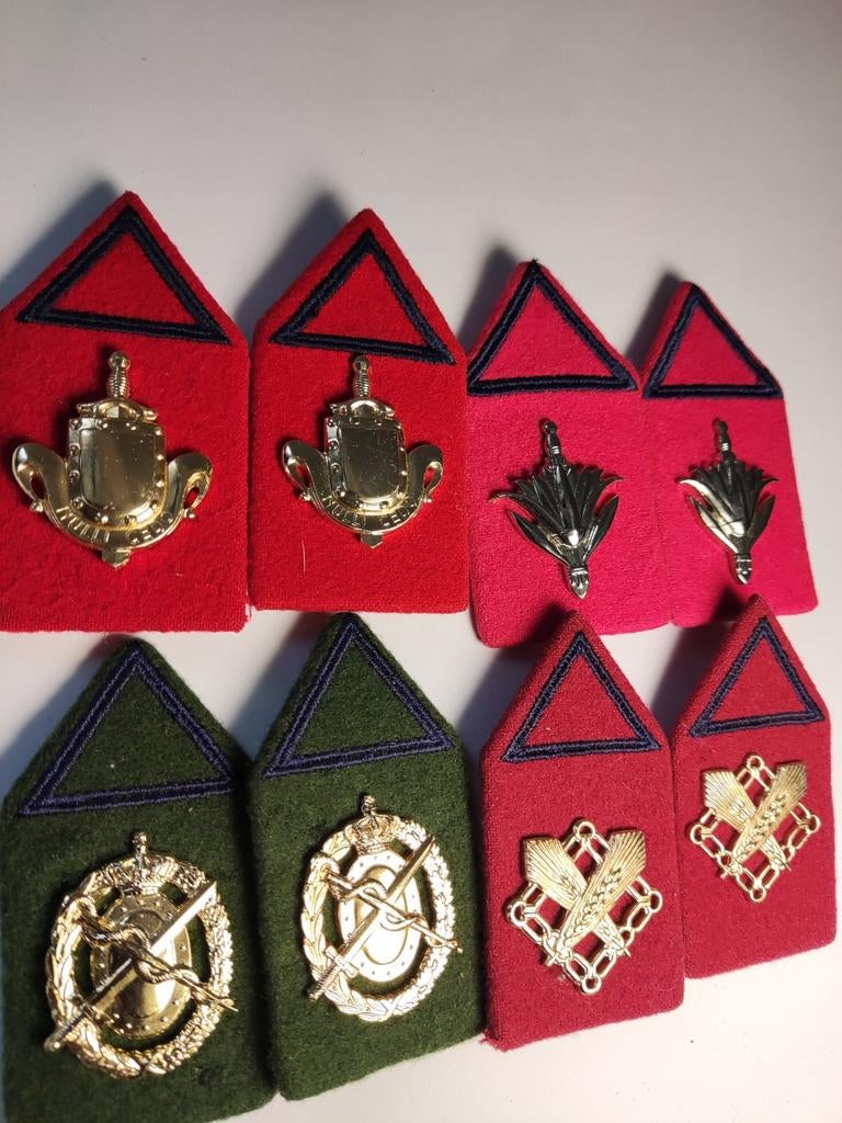 Opleidings kraagspiegels Reserve Onderofficieren., Verzamelen, Efteling, Ophalen of Verzenden, Button of Speldje