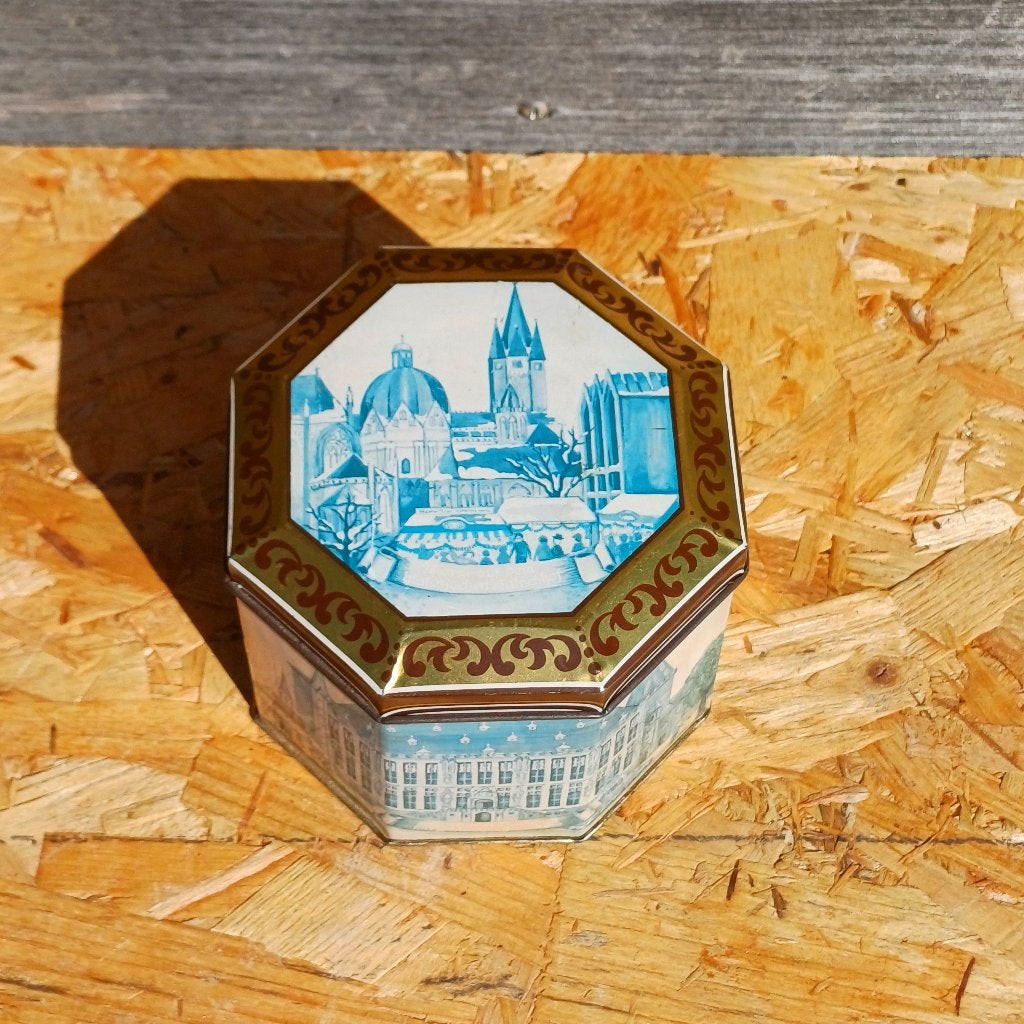 Vintage Nobis Aachener blik achthoekig, Ophalen of Verzenden, Gebruikt, Koek(jes), Overige merken