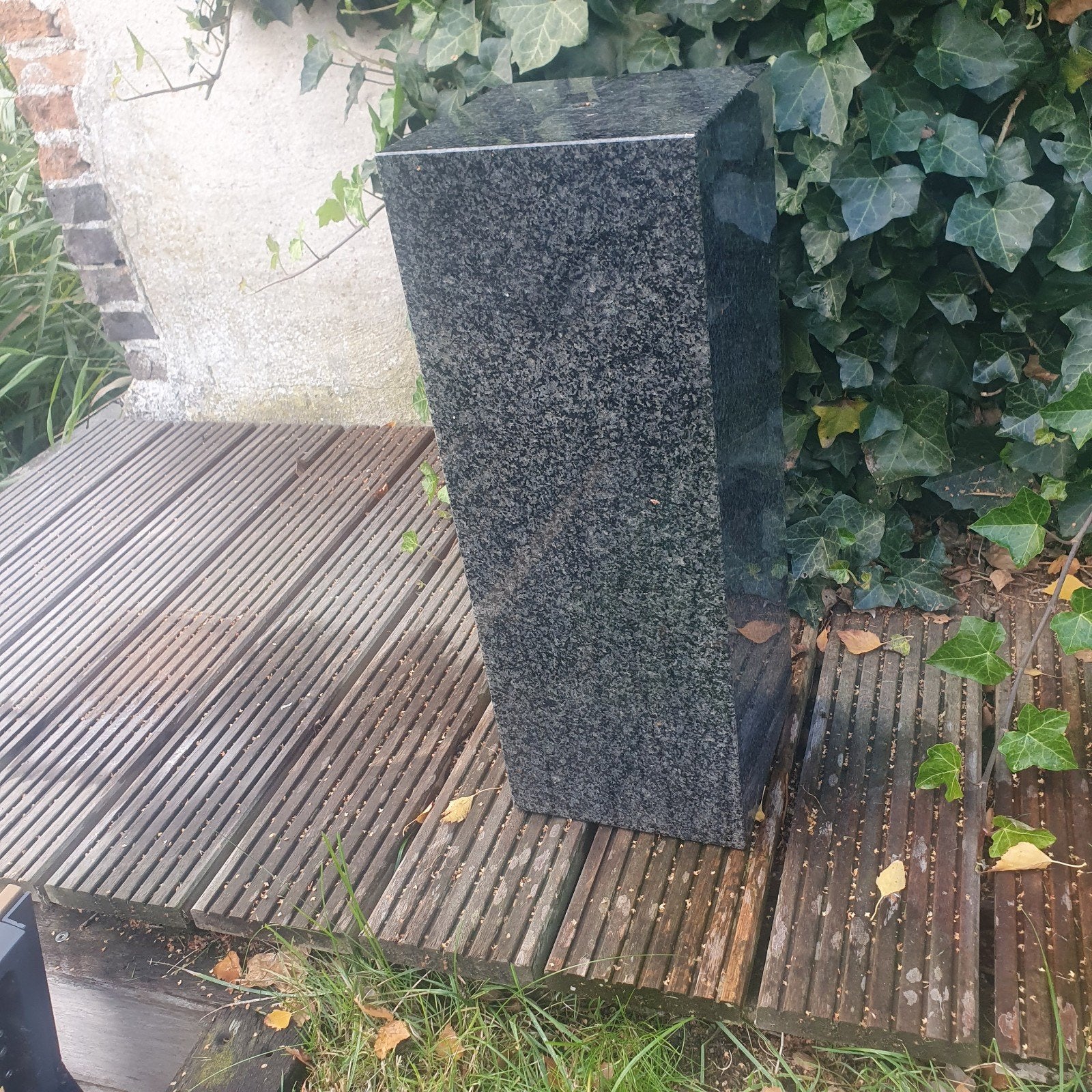 Zwart/grijs granieten sokkel - 55 cm hoog, Ophalen, Gebruikt, Steen, Overige typen