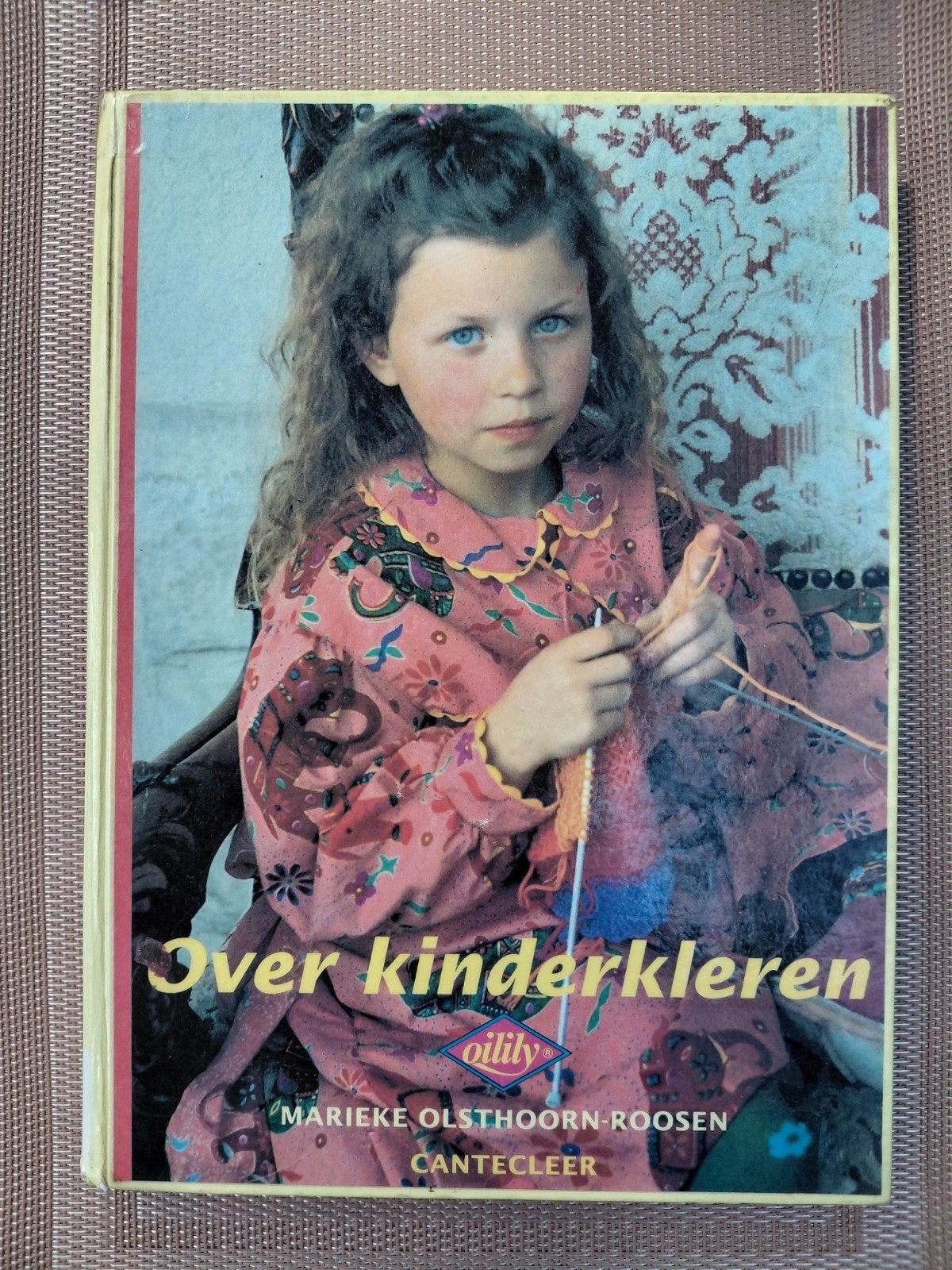 Olsthoorn Roosen - Over kinderkleren, Boeken, Ophalen of Verzenden, Zo goed als nieuw, Mode algemeen, Olsthoorn Roosen