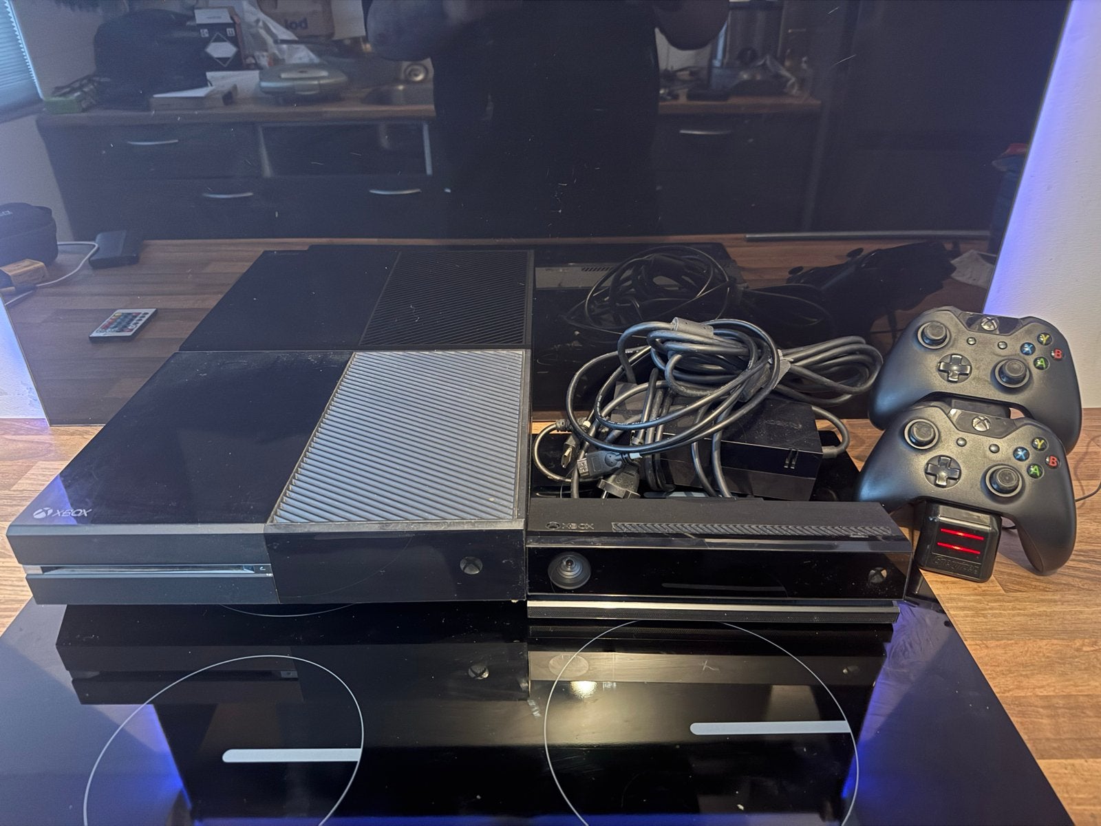 Xbox One Console met 2 controllers en Kinect, Spelcomputers en Games, Spelcomputers | Xbox One, Gebruikt, Xbox One, 500 GB, Met 2 controllers