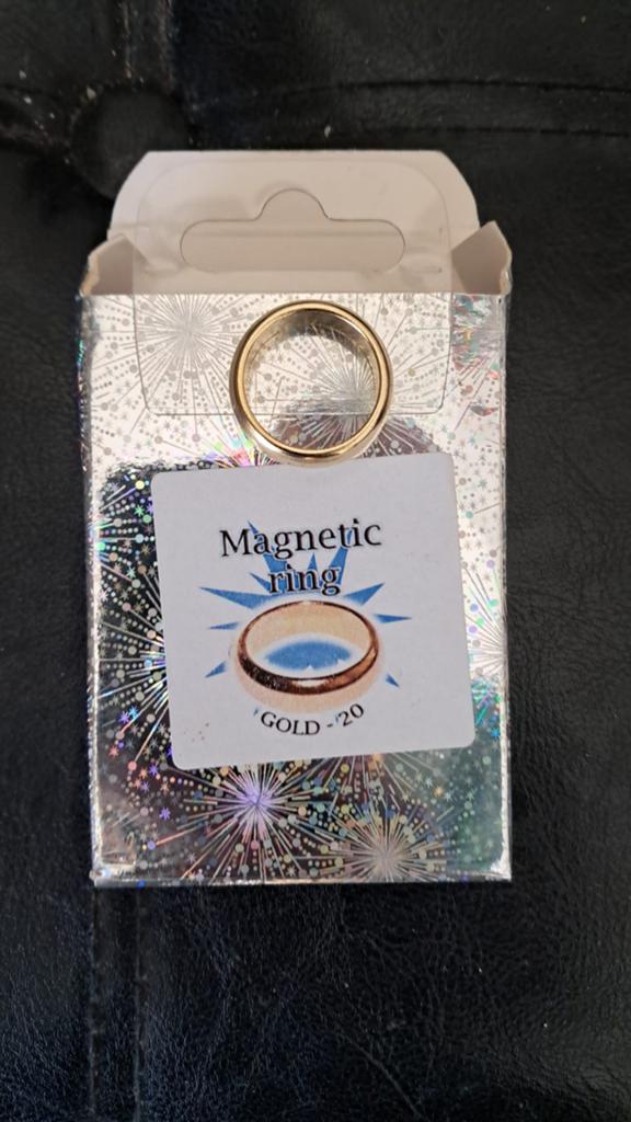 Magnetische ring, Ophalen of Verzenden, Zilver, Zilver, Dame