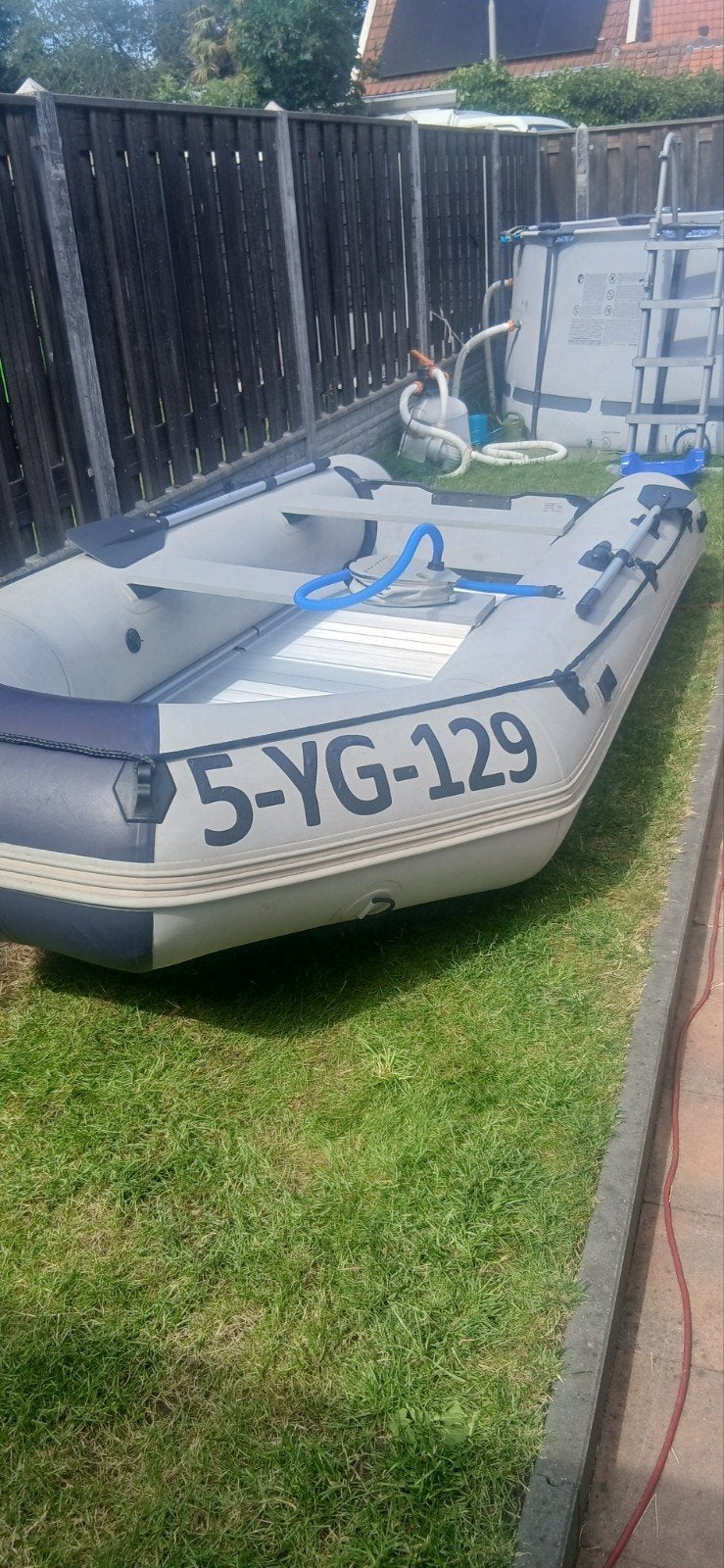Rubberboot met aluminium vloer en 8 pk moter, Watersport en Boten, Ophalen, Overige typen, Motorboot