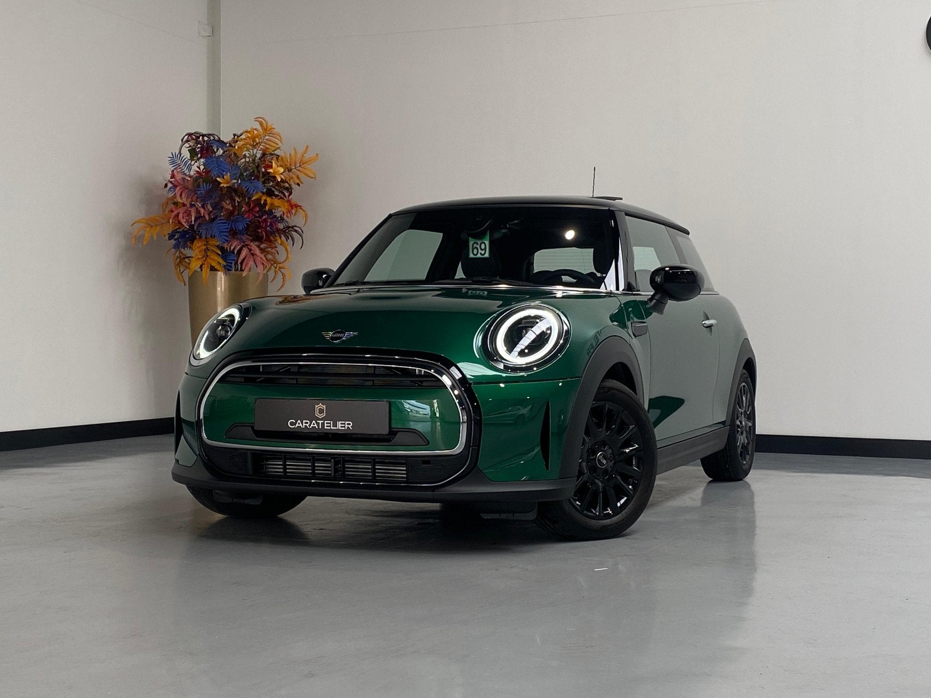 MINI Mini 1.5 Cooper / Schuifdak / Navi / 2024 / fabrieksgar, 136 pk, Gebruikt, Euro 6, 4 stoelen