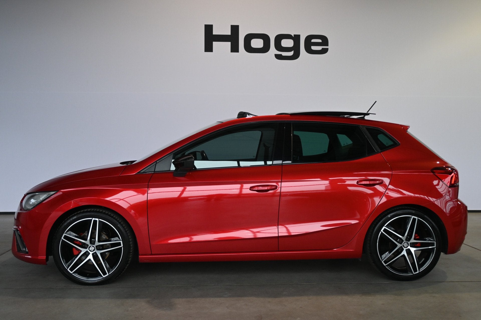 SEAT Ibiza 1.0 TSI FR Business Intense Clima Adaptieve cruis, Auto's, Stof, Met garantie (alle), 116 pk, Ibiza