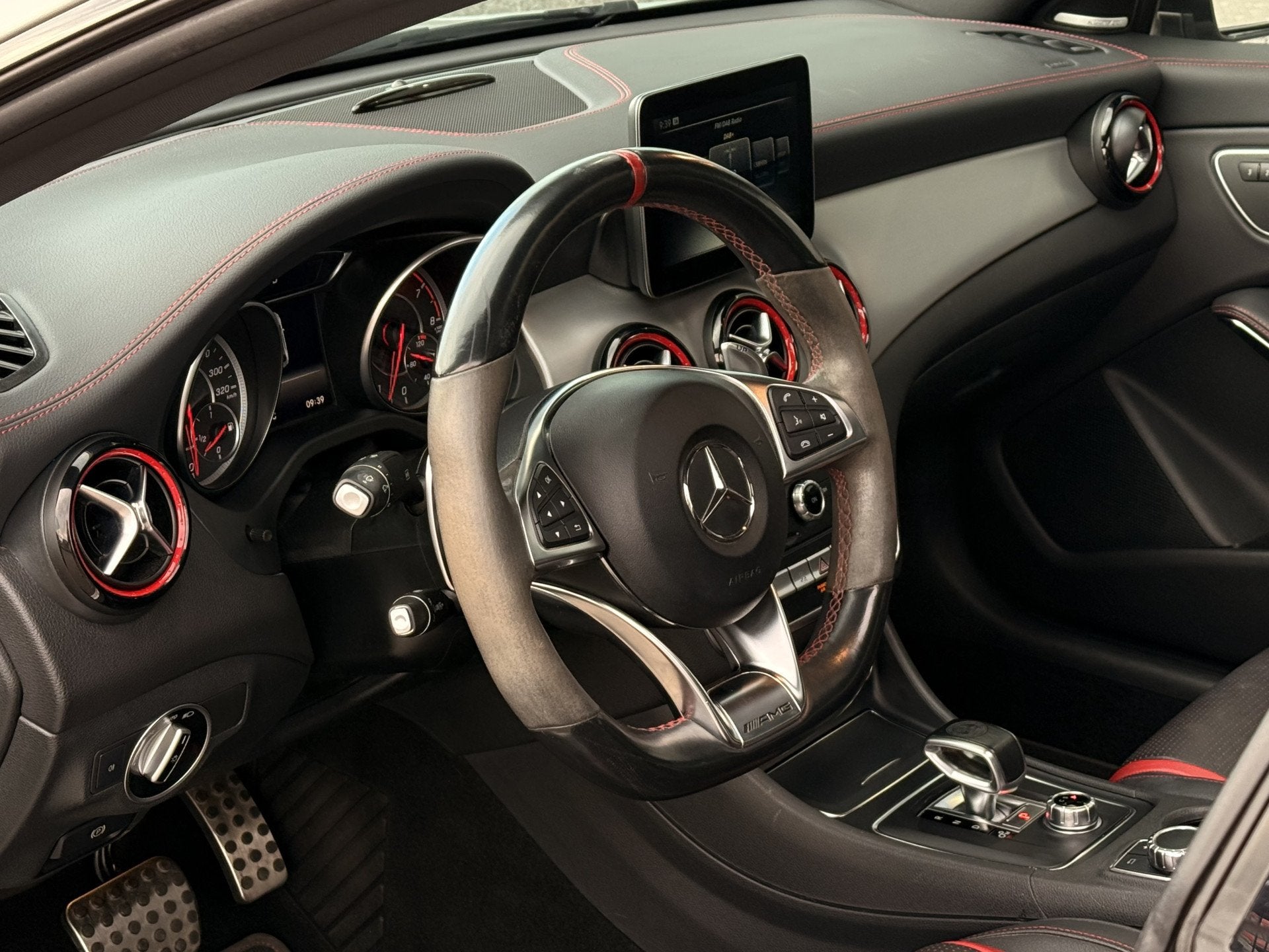 Mercedes-Benz CLA-Klasse AMG 45 4MATIC MATGRIJS | Leder | Pa, Automaat, CLA, Gebruikt, 4 cilinders