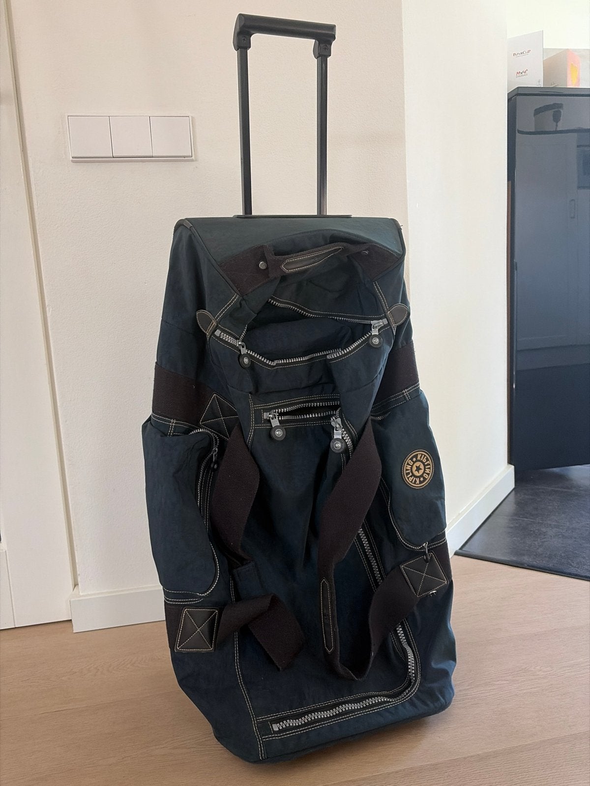Kipling reistas met wieltjes en uitschuifbare handgreep, Sieraden, Tassen en Uiterlijk, Tassen | Reistassen en Weekendtassen, 30 cm of meer