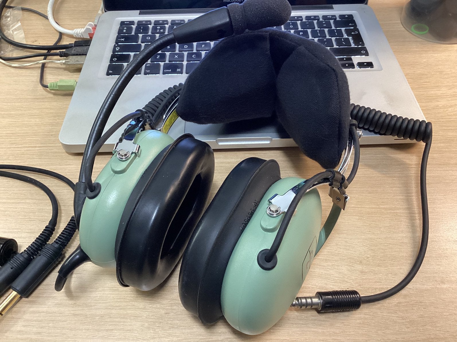 David Clark H10-13H headset met heli Nato plug en GA verloop, Ophalen of Verzenden, Zo goed als nieuw, Overige merken