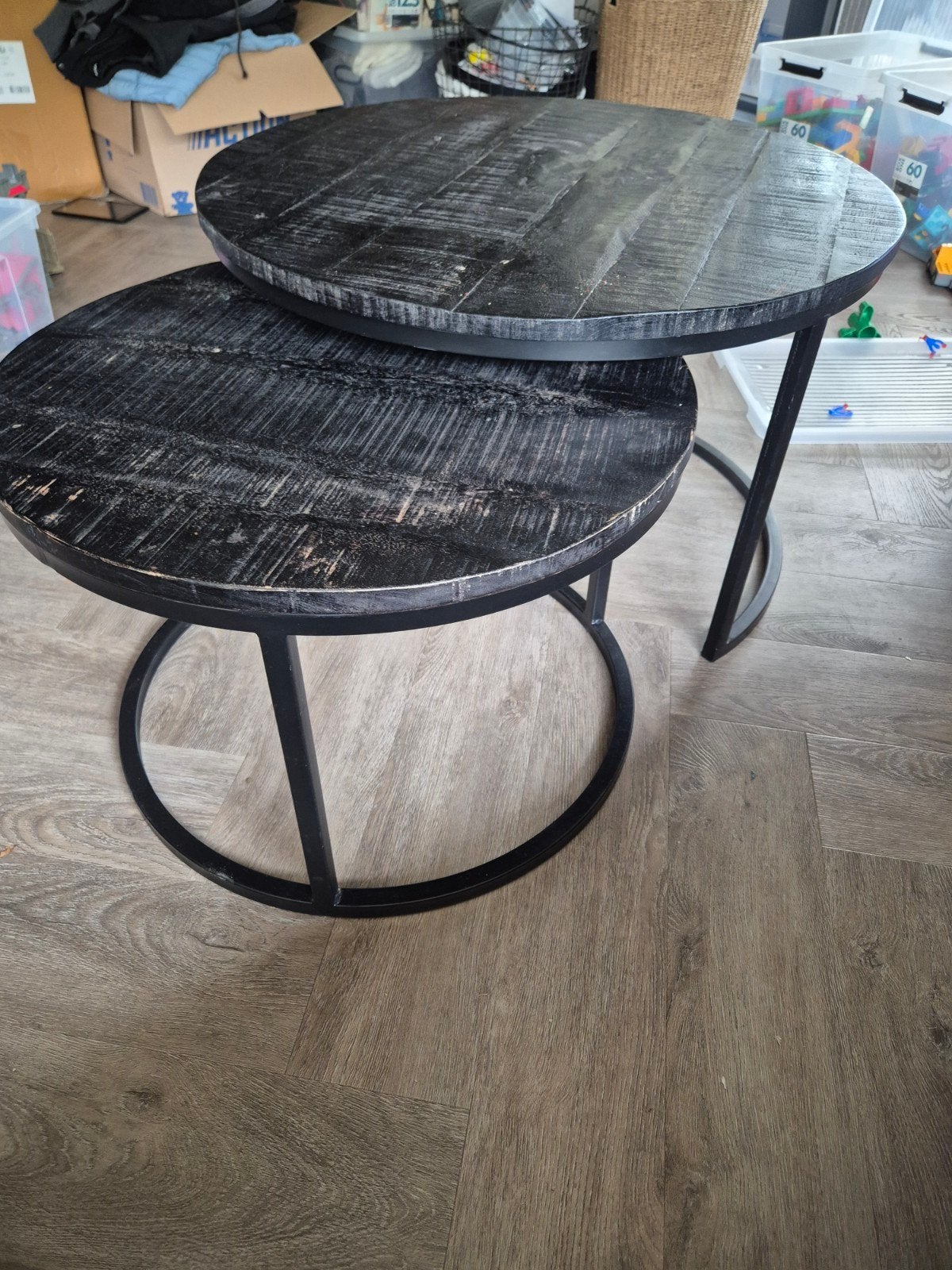 Set van 2 mango houten bijzettafels met ijzeren onderstel, 50 – 75, Gebruikt, 50 tot 100 cm, Rond