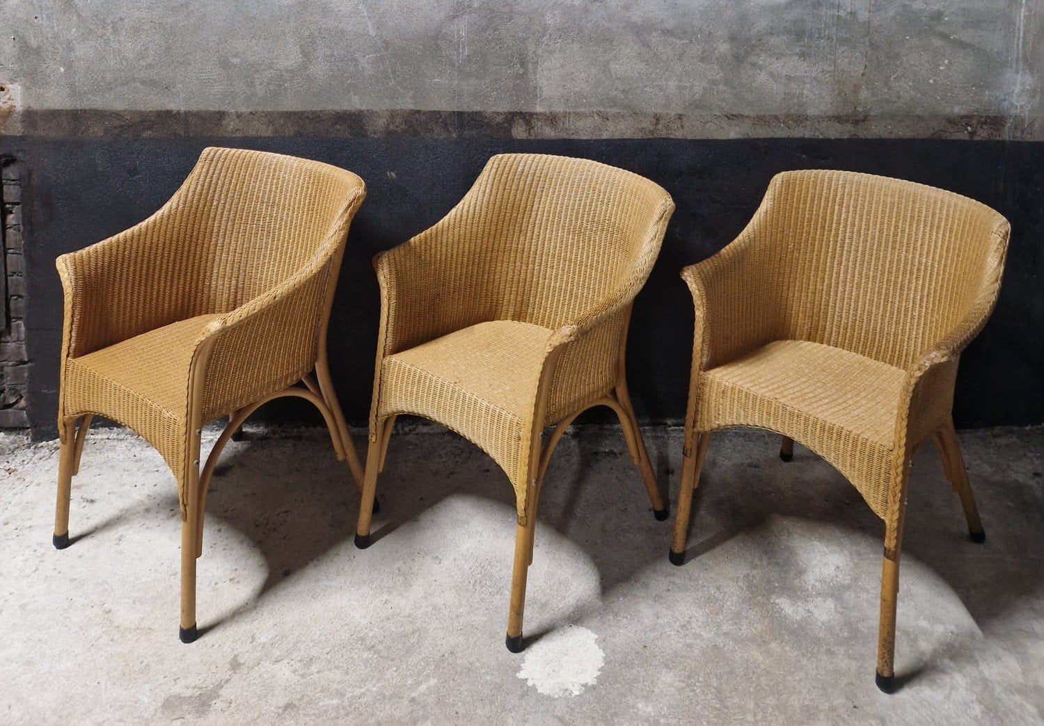 30 x Lloyd Loom Vintage kantine stoelen horeca restaurant, Huis en Inrichting, Stoelen, Ophalen of Verzenden, Zo goed als nieuw