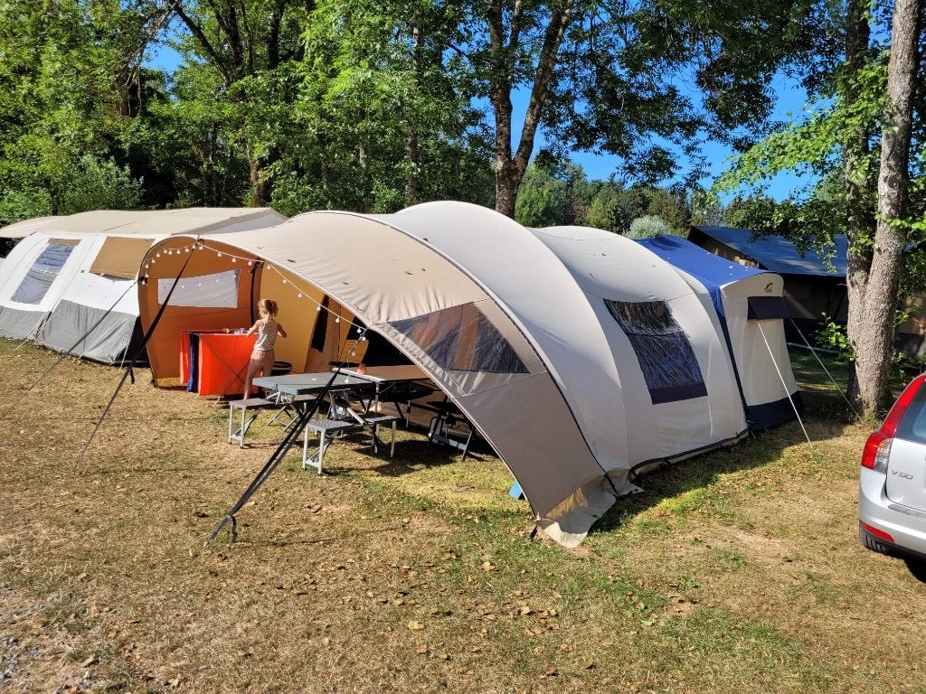 Zeer nette, grote Cabanon Columbia vouwwagen. Vakantieklaar!, Ophalen, Beige, Cabanon, Aanwezig