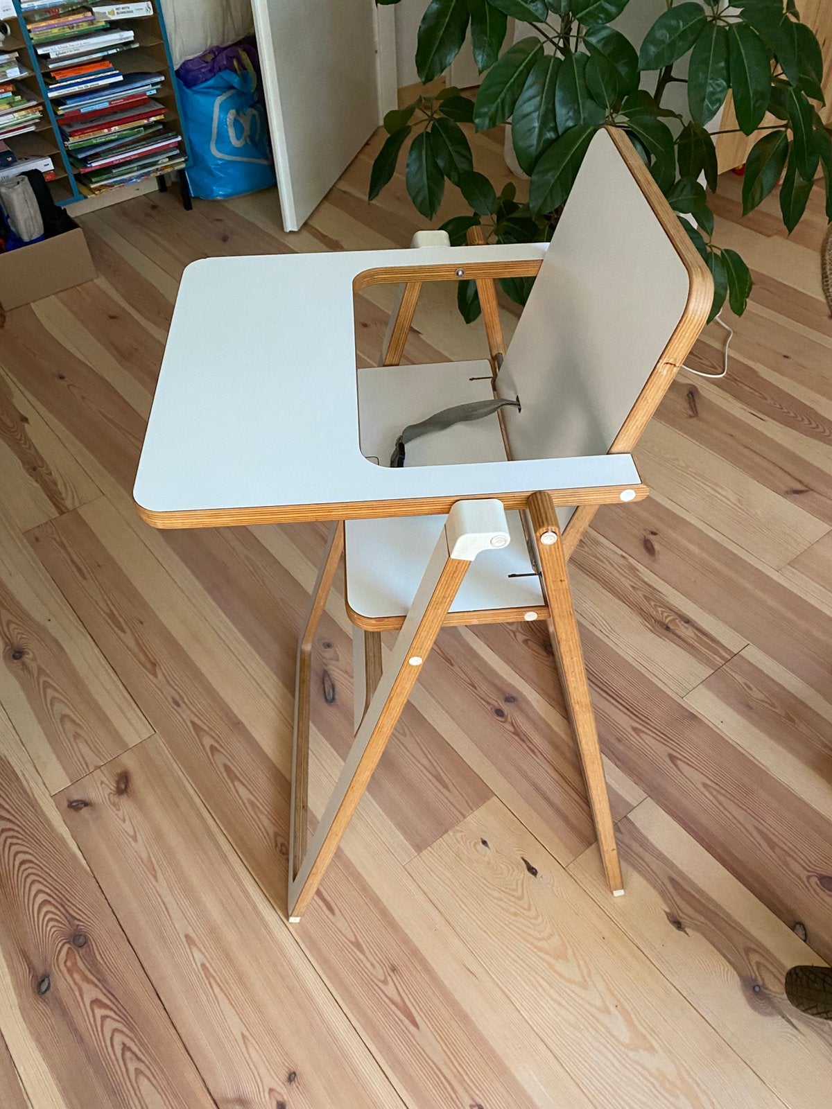 SUPAflat kinderstoel 4 cm dun - tot 20 kg, Kinderen en Baby's, Ophalen, Zo goed als nieuw, Overige typen, Gordel(s)