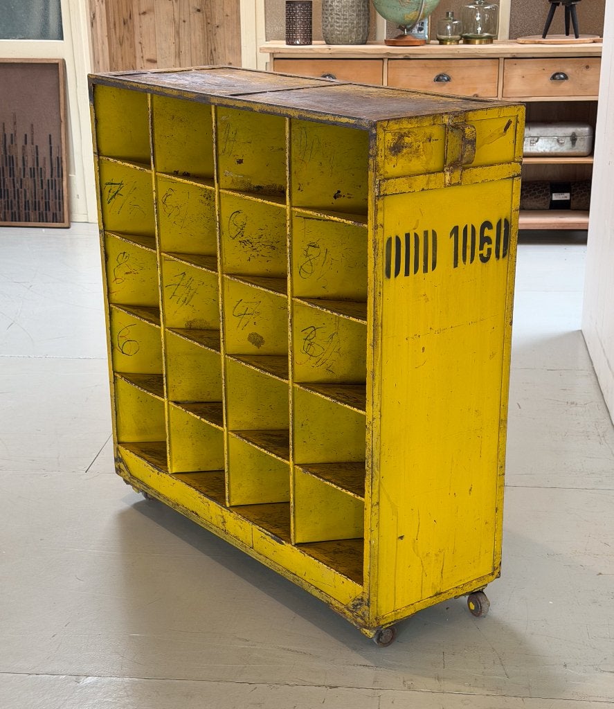 Schoenenkar | Vakkenkast | Kast op wielen | Transportkast, Huis en Inrichting, Ophalen