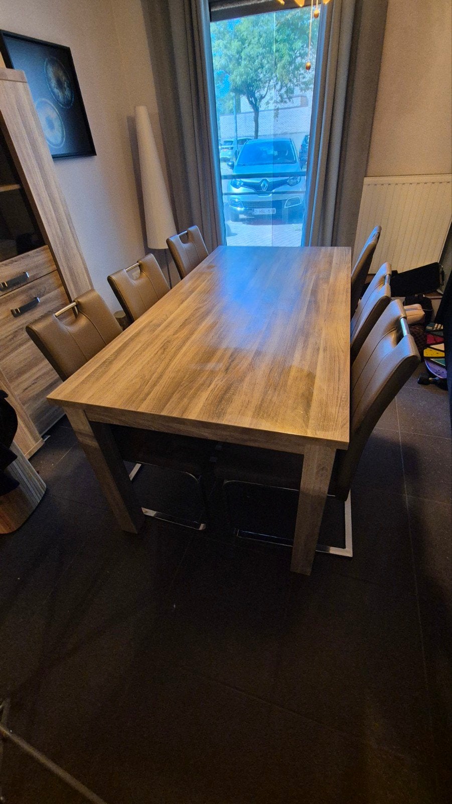 Houten eettafel met 6 stoelen, Ophalen, Zo goed als nieuw, 4 tot 6 stoelen