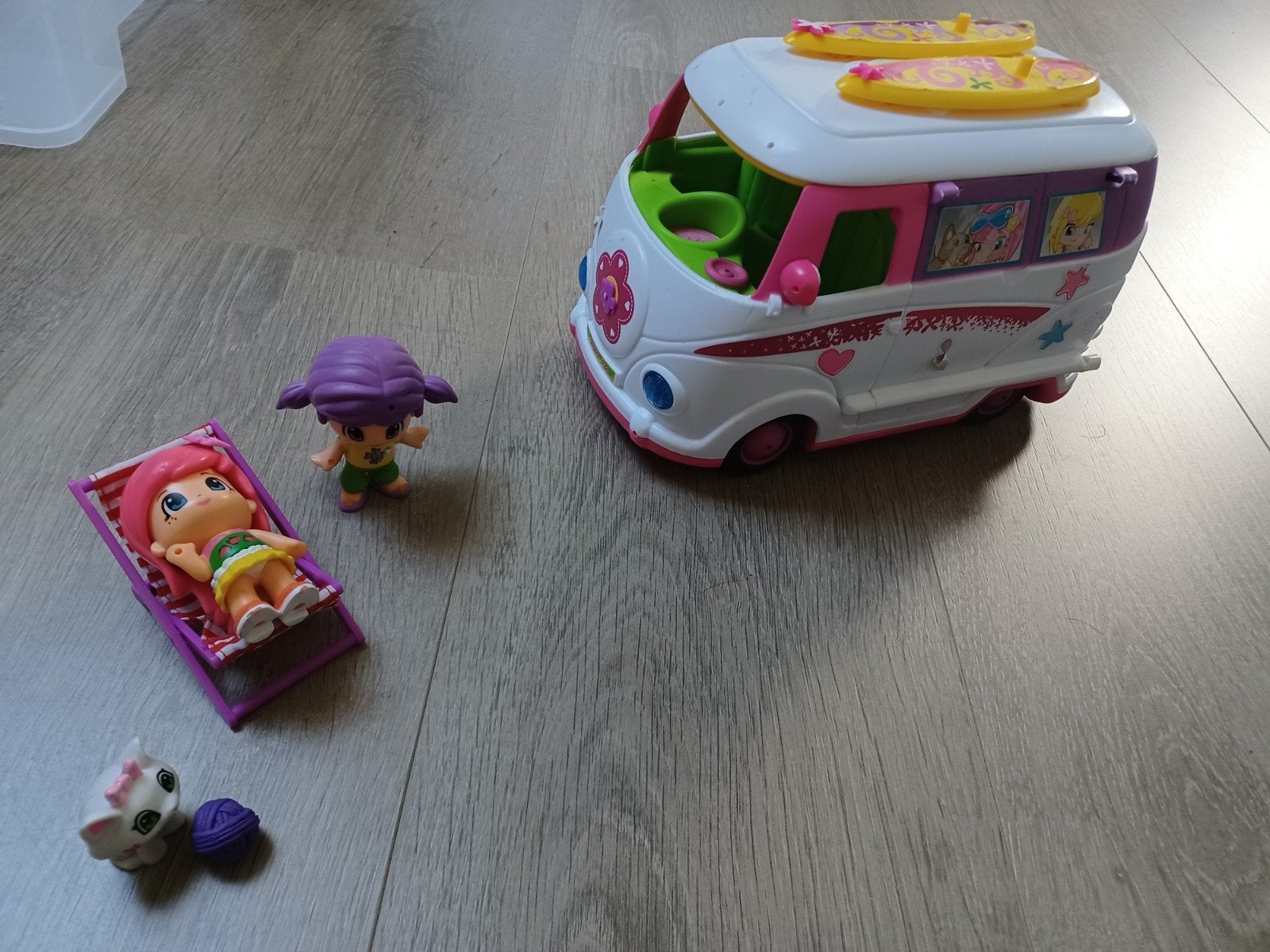 Grote set Pinypon camper, auto, poppetjes en veel extra's, Ophalen of Verzenden