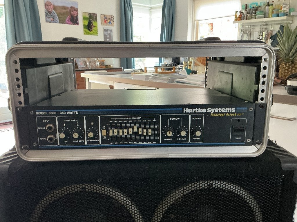 Hartke basgitaar versterker met cabinet, Muziek en Instrumenten, Ophalen, Gebruikt, Basgitaar, 100 watt of meer