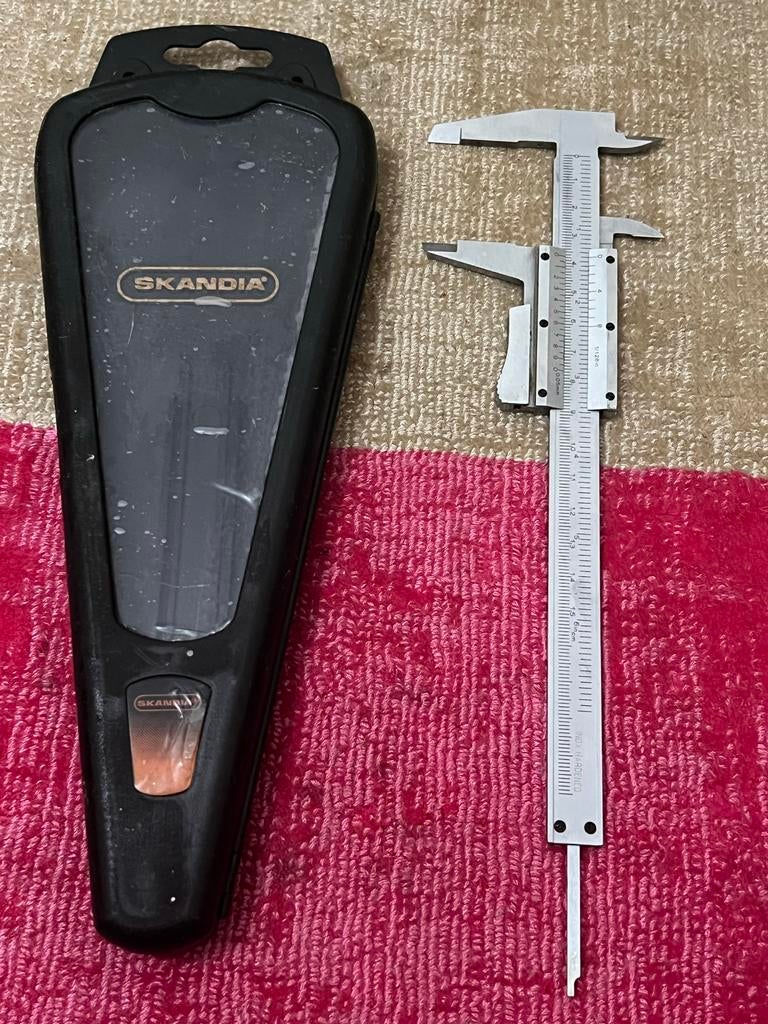 Skandia Schuifmaat met etui - Nauwkeurig meetgereedschap, Doe-het-zelf en Verbouw, Gereedschap | Handgereedschap, Gebruikt, Ophalen of Verzenden
