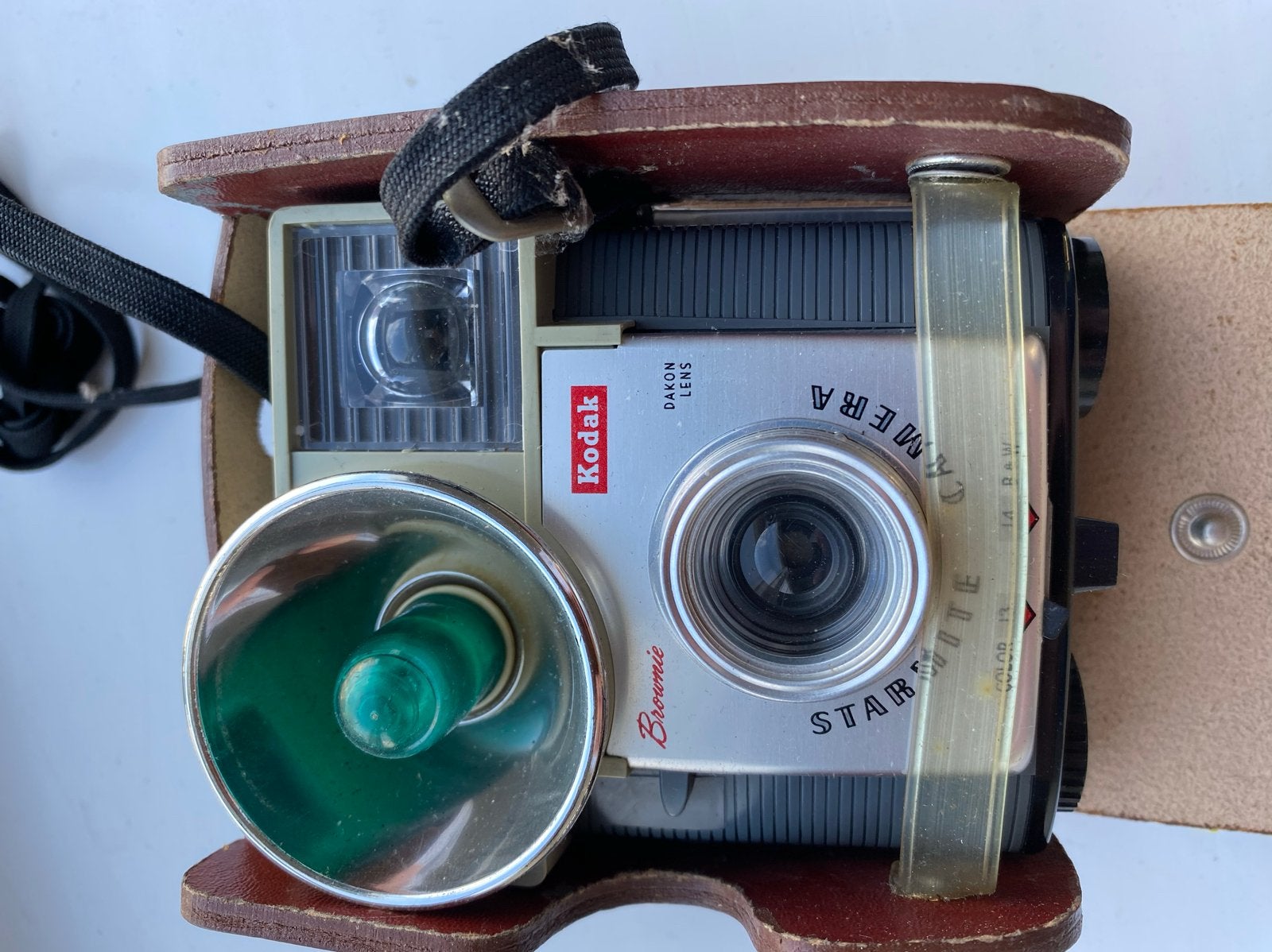 Vintage Kodak Brownie Starmite camera met flitser en hoes, Ophalen, Gebruikt, Compact, Kodak